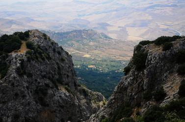 IL PARCO DELLE MADONIE da Polizzi Generosa in Sicilia. Fotografie di Giulio Azzarello &copy;2014.