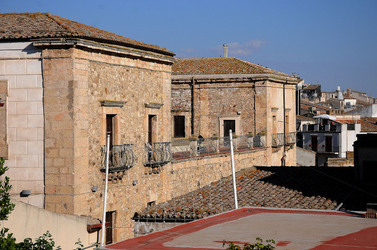 POLIZZI GENEROSA in Sicilia. Fotografie di Giulio Azzarello ©2014. POLIZZI GENEROSA in Sicilia. Fotografie di Giulio Azzarello ©2014.