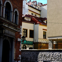 LA SINAGOGA di CRACOVIA. Fotografie di Giulio Azzarello ©2016. LA SINAGOGA di CRACOVIA. Fotografie di Giulio Azzarello ©2016.