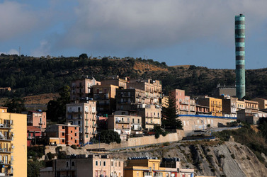 PORTO EMPEDOCLE in Sicilia. Fotografie di Giulio Azzarello &copy;2014.