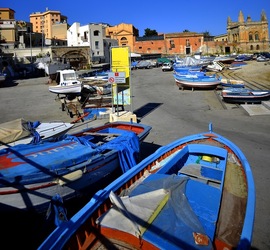 BARCHE da PESCA fotografie di Giulio Azzarello &copy;2019.