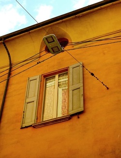BOLOGNA centro storico. Fotografie di Giulio Azzarello &copy;2018.