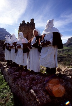 LA CERCA processione religiosa. Fotografie di Giulio Azzarello &copy;1996 2021.