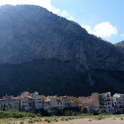 PERIFERIE. Fotografie di Giulio Azzarello &copy;2022.