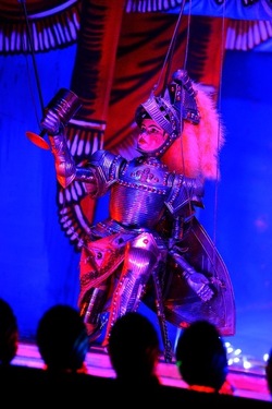 OPERA dei PUPI di Mimmo e Giacomo Cuticchio. Fotografia di Giulio Azzarello ©2020. OPERA dei PUPI di Mimmo e Giacomo Cuticchio. Fotografia di Giulio Azzarello ©2020.