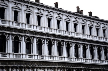 VENEZIA fotografie di Giulio Azzarello &copy;2022.