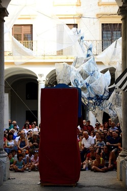 BRUNO LEONE Pulcinella. Fotografie di Giulio Azzarello ©2020. BRUNO LEONE Pulcinella. Fotografie di Giulio Azzarello ©2020.