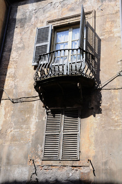 VITERBO e il suo centro storico. Fotografie di Giulio Azzarello &copy;2014.