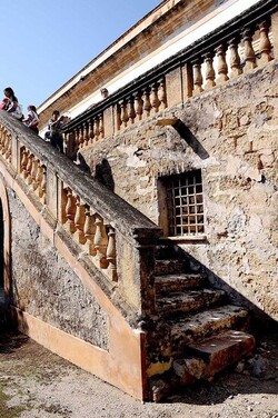 LE VILLE di Bagheria in Sicilia. Fotografie di Giulio Azzarello &copy;2014.