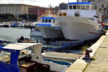 BARCHE fotografie di Giulio Azzarello ©2019.