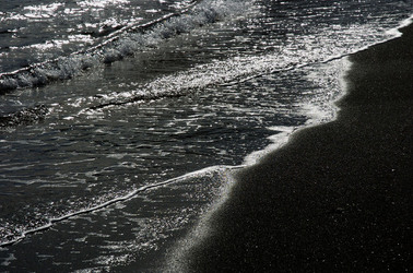 ARTE CONTEMPORANEA A PIRGI sito e riserva archeologica. Fotografie di Giulio Azzarello &copy;2014.