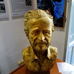 PEPPINO IMPASTATO. Fotografie di Giulio Azzarello ©2022. PEPPINO IMPASTATO. Fotografie di Giulio Azzarello ©2022.