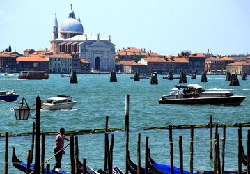 VENEZIA fotografie di Giulio Azzarello &copy;2019.