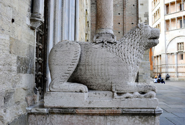 PARMA centro storico. Fotografie di Giulio Azzarello &copy;2016.