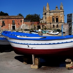 BARCHE. Fotografie di Giulio Azzarello &copy;2022.