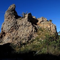 RUDERE DI PIETRA. Fotografie di Giulio Azzarello &copy;2022.