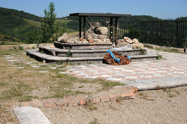 IL PARCO DELLA MEMORIA DI MONTESOLE Marzabotto . Fotografie di Giulio Azzarello &copy;2014.