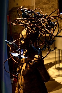 VENEZIA installazione nigeriana inizio Arsenale. Biennale Arch. Cont.. Fotografie di Giulio Azzarello &copy;2022.