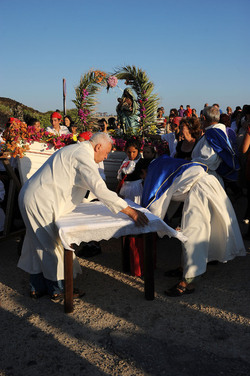 PROCESSIONE RELIGIOSA DEL MARE a Linosa. Fotografie di Giulio Azzarello ©2014. PROCESSIONE RELIGIOSA DEL MARE a Linosa. Fotografie di Giulio Azzarello ©2014.