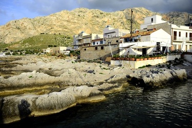 PORTICCIOLO siciliano fotografie di Giulio Azzarello ©2019. PORTICCIOLO siciliano fotografie di Giulio Azzarello ©2019.