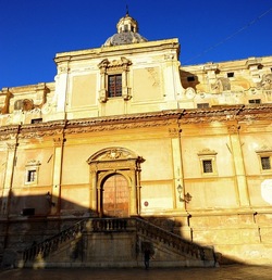 CENTRO STORICO di PALERMO. Fotografia di Giulio Azzarello &copy;2018.