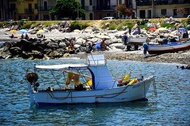 BARCHE da PESCA fotografie di Giulio Azzarello © 2019. BARCHE da PESCA fotografie di Giulio Azzarello © 2019.