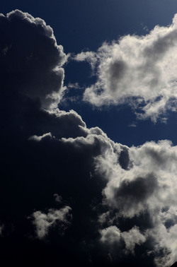 NUVOLE E NATURA fotografie di Giulio Azzarello &copy;2014.