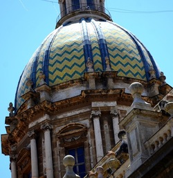 CENTRO STORICO di PALERMO fotografie di Giulio Azzarello &copy;2019.