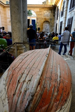 PULCINELLA Napoli. Fotografie di Giulio Azzarello ©2020. PULCINELLA Napoli. Fotografie di Giulio Azzarello ©2020.