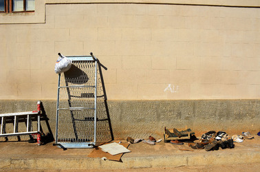 SCARPE di persone povere. Fotografie di Giulio Azzarello &copy;2016.