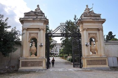 LE VILLE di Bagheria in Sicilia. Fotografie di Giulio Azzarello &copy;2014.