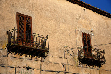 POLIZZI GENEROSA in Sicilia. Fotografie di Giulio Azzarello ©2014. POLIZZI GENEROSA in Sicilia. Fotografie di Giulio Azzarello ©2014.