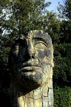 IGOR MITORAJ Giardino di Boboli. Fotografie di Giulio Azzarello &copy;2022.