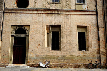 PARMA centro storico. Fotografie di Giulio Azzarello &copy;2016.