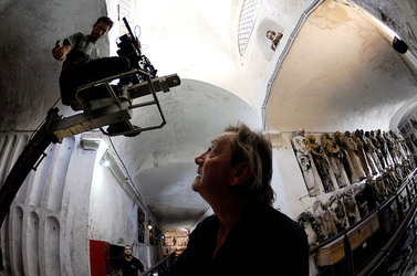 Le CATACOMBE di Palermo documentario film. Fotografie di scena e set di Giulio Azzarello &copy;2014.