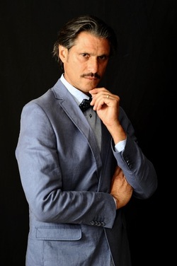 ROBERTO BONURA attore italiano siciliano. Fotografie di Giulio Azzarello ©2018. ROBERTO BONURA attore italiano siciliano. Fotografie di Giulio Azzarello ©2018.