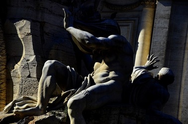 PIAZZA NAVONA Roma. Fotografie di Giulio Azzarello ©2020. PIAZZA NAVONA Roma. Fotografie di Giulio Azzarello ©2020.