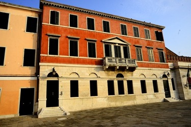 VENEZIA fotografie di Giulio Azzarello ©2020. VENEZIA fotografie di Giulio Azzarello ©2020.