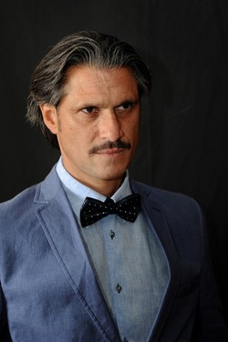 ROBERTO BONURA attore italiano siciliano. Fotografie di Giulio Azzarello ©2018. ROBERTO BONURA attore italiano siciliano. Fotografie di Giulio Azzarello ©2018.