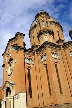 MODENA centro storico. Fotografie di Giulio Azzarello ©2016. MODENA centro storico. Fotografie di Giulio Azzarello ©2016.