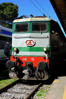 Il treno storico delle ferrovie italiane. Fotografie di Giulio Azzarello &copy;2017.