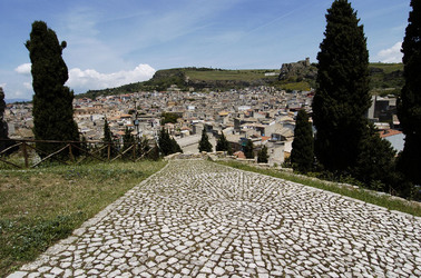 CORLEONE paese e comune siciliano panorami e particolari. Fotografie di Giulio Azzarello ©2014.