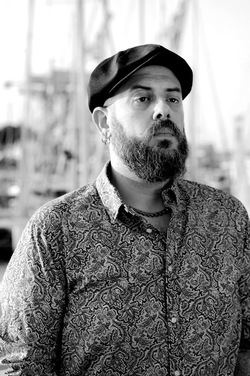 ALESSIO BOSCO artista musicista compositore. Fotografie di Giulio Azzarello &copy;2018.