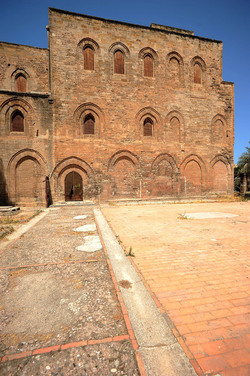 CHIESA E CHIOSTRO DELLA MAGIONE a Palermo panoramiche e particolari. Fotografie di Giulio Azzarello ©2014. CHIESA E CHIOSTRO DELLA MAGIONE a Palermo panoramiche e particolari. Fotografie di Giulio Azzarello ©2014.