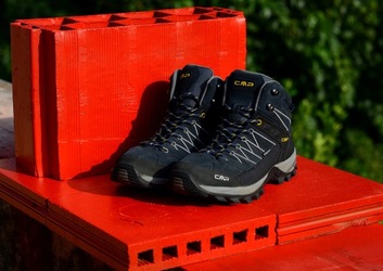 STILL LIFE fotografie di Giulio Azzarello &copy;2020.