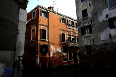 VENEZIA fotografie di Giulio Azzarello ©2020. VENEZIA fotografie di Giulio Azzarello ©2020.