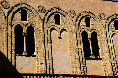 MONREALE in Sicilia. Fotografie di Giulio Azzarello &copy;2016.