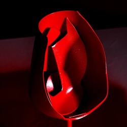 CALICE ROSSO. Fotografia di Giulio Azzarello &copy;2023.