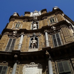 PALERMO. Fotografie di Giulio Azzarello &copy;2022.