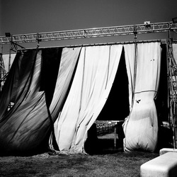 STRUTTURA fotografie di Giulio Azzarello &copy;2021.
